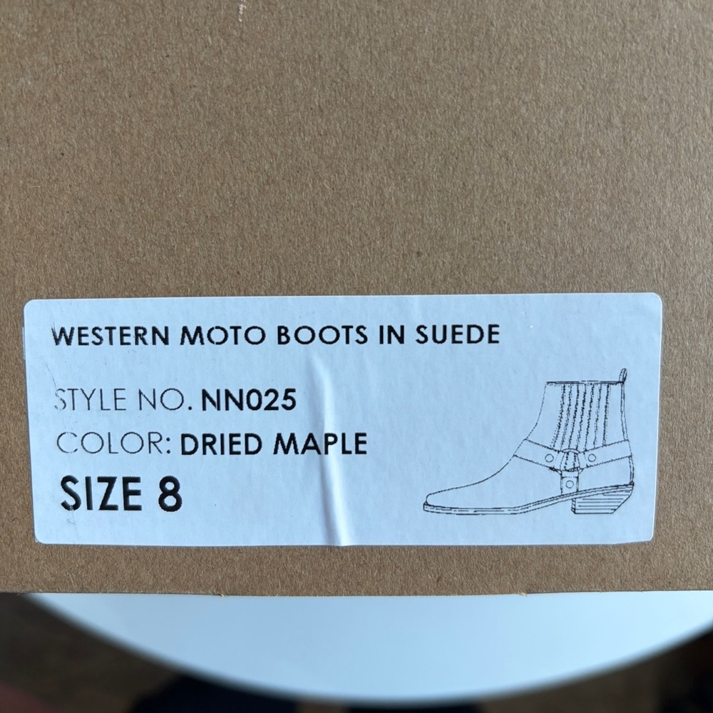 The Santiago Western Suede Ankle Boot, EUC! - Picture 8 of 13